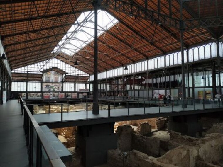 Born Cultural Centre-1